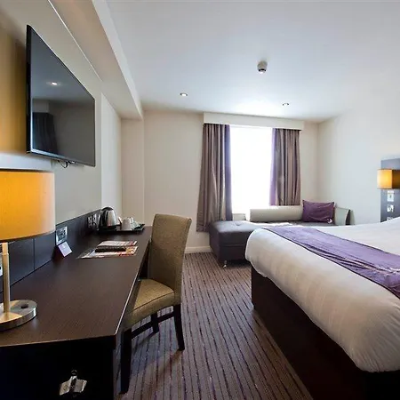 Premier Hotel 3*